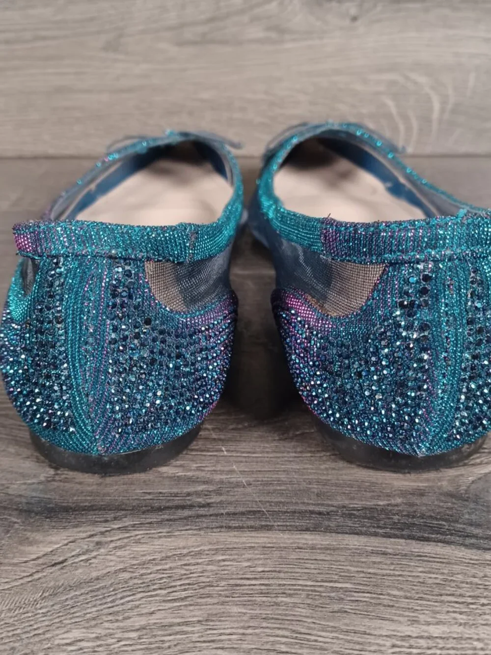 Bamboo Women's Size 6.5 Sparkly Blue Slip-On Pointed Toe Shoes